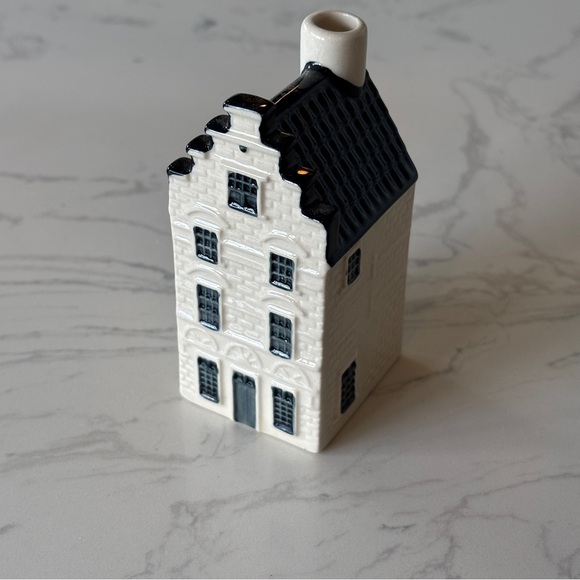 KLM #34, Blue Delft House by BOLS - Picture 1 of 6